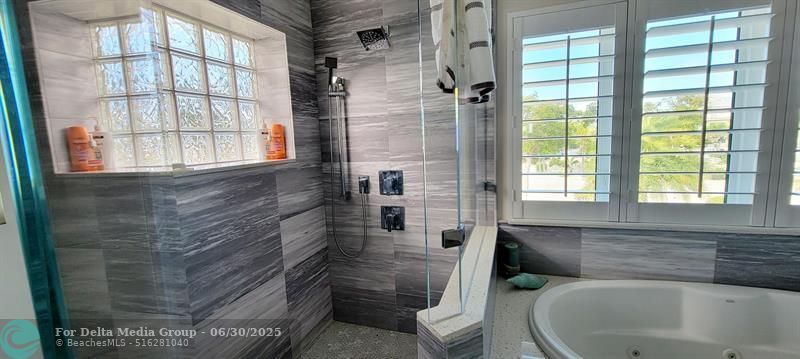 101 Windy Point Circle, Marathon, FL 33050 Photo