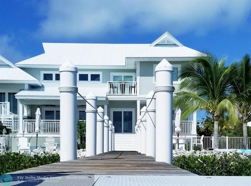 101 Windy Point Circle, Marathon, FL 33050 Photo