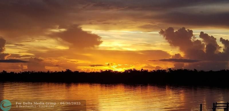 101 Windy Point Circle, Marathon, FL 33050 Photo