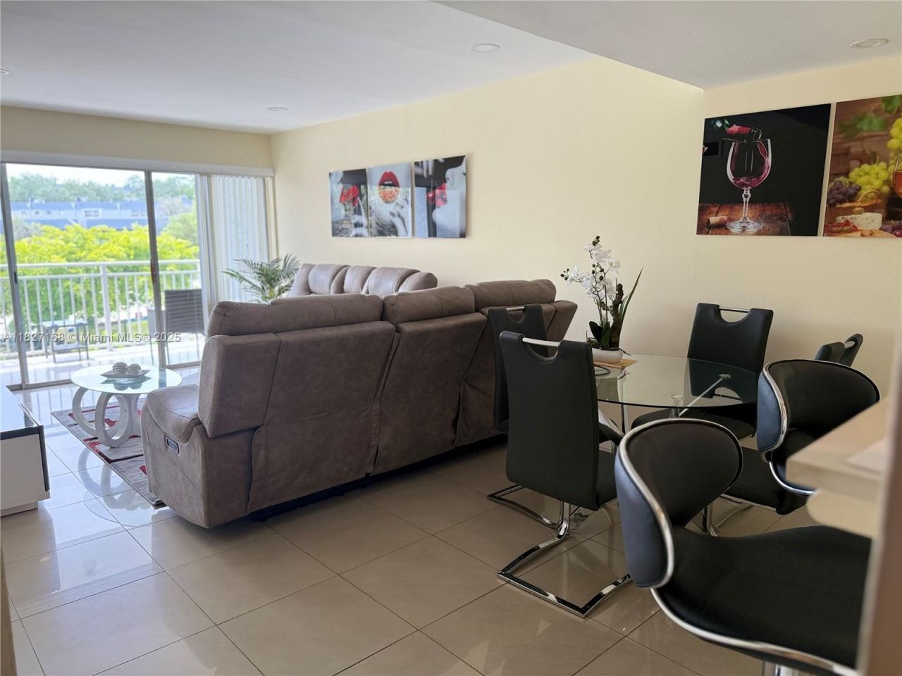 9365 Fontainebleau, Unit E236, Miami, FL 33172 Photo