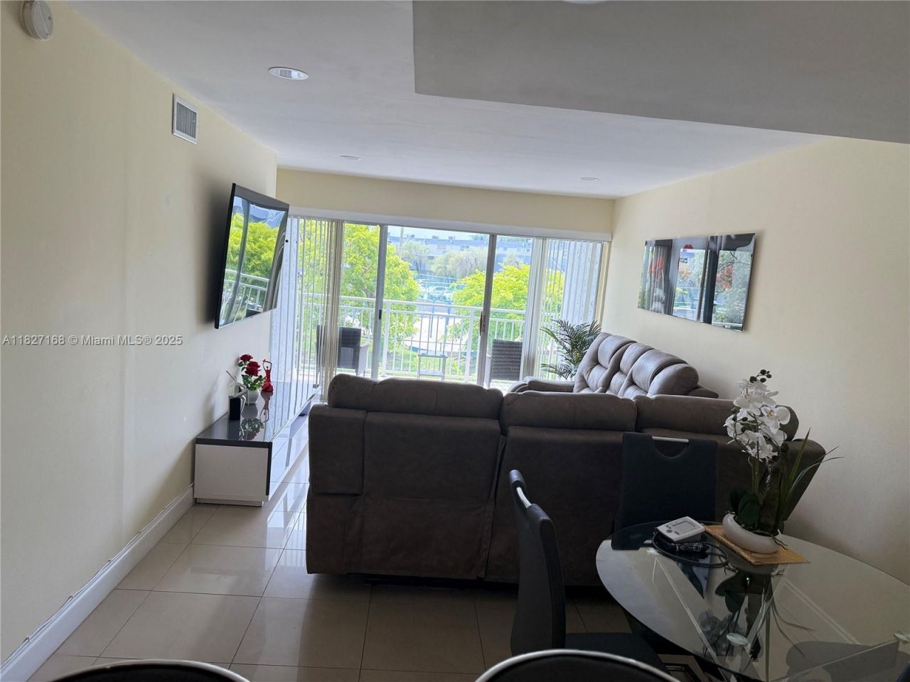 9365 Fontainebleau, Unit E236, Miami, FL 33172 Photo