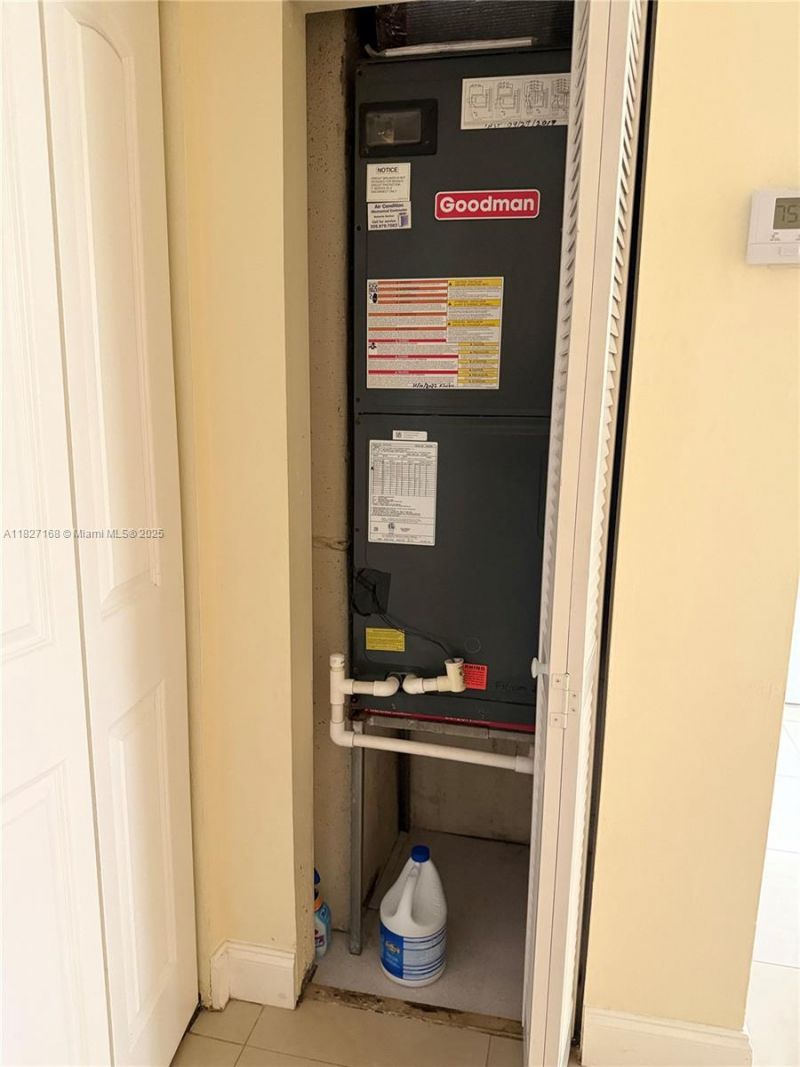 9365 Fontainebleau, Unit E236, Miami, FL 33172 Photo