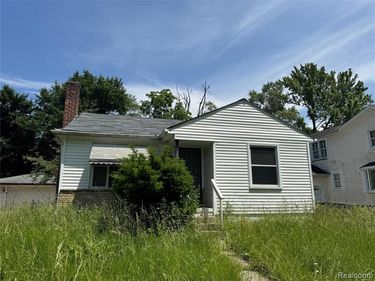 17370 Stout Street, Detroit, MI 48219