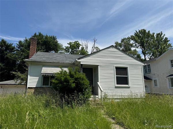 17370 Stout Street, Detroit, MI 48219