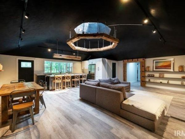 9095 E 850 South, Monterey, IN 46960