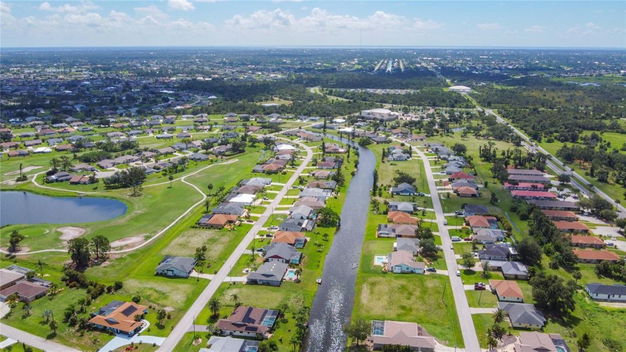 104 Mark Twain Lane, Rotonda West, FL 33947 Photo
