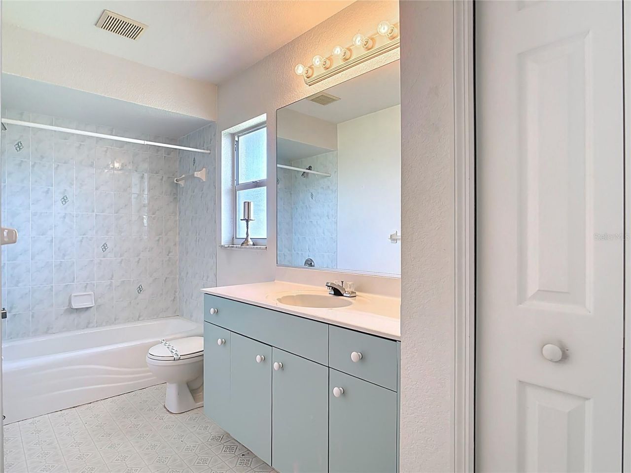 104 Mark Twain Lane, Rotonda West, FL 33947 Photo