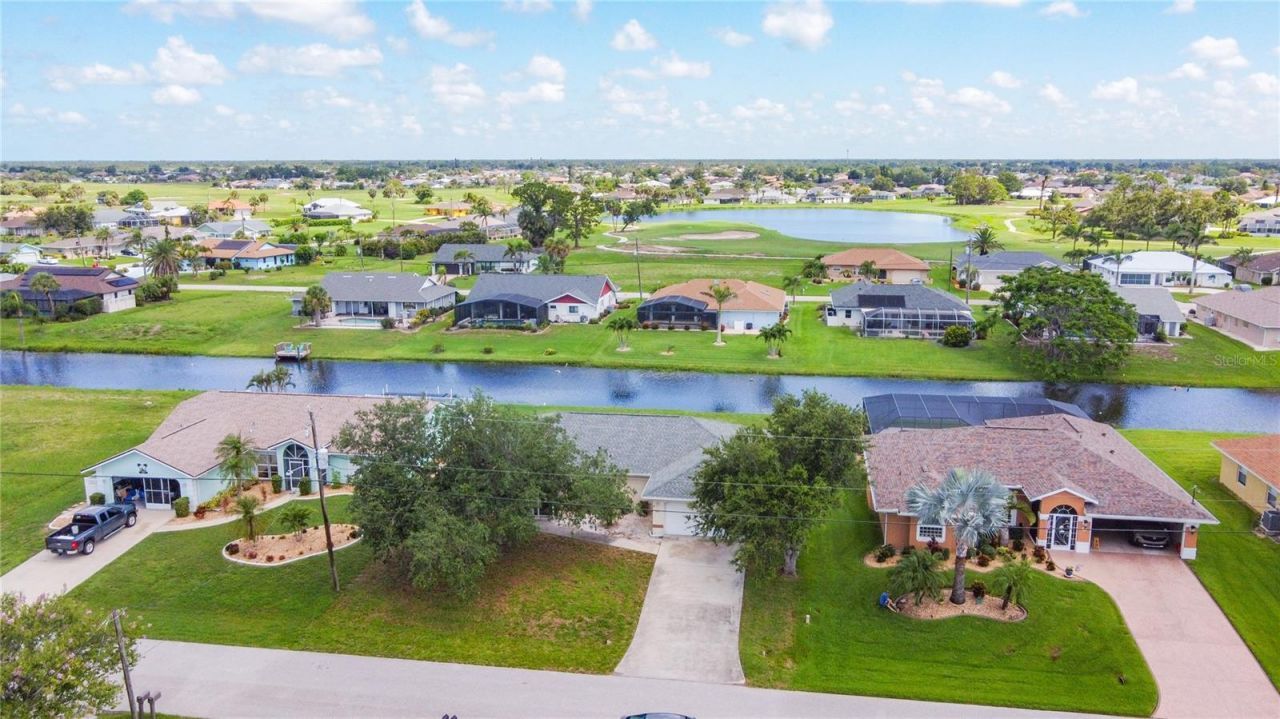 104 Mark Twain Lane, Rotonda West, FL 33947 Photo
