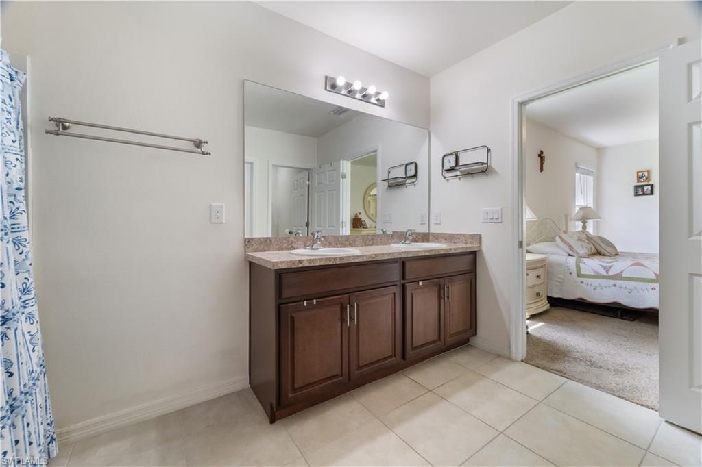 10353 Silver Pond Ln, Lehigh Acres, FL 33936 Photo