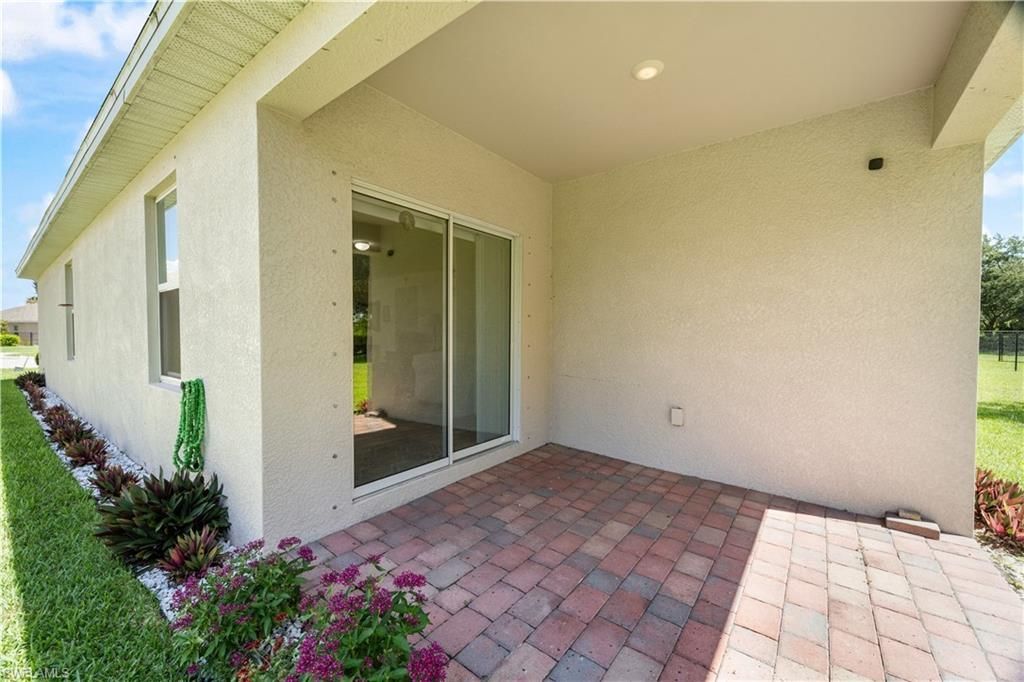 10353 Silver Pond Ln, Lehigh Acres, FL 33936 Photo