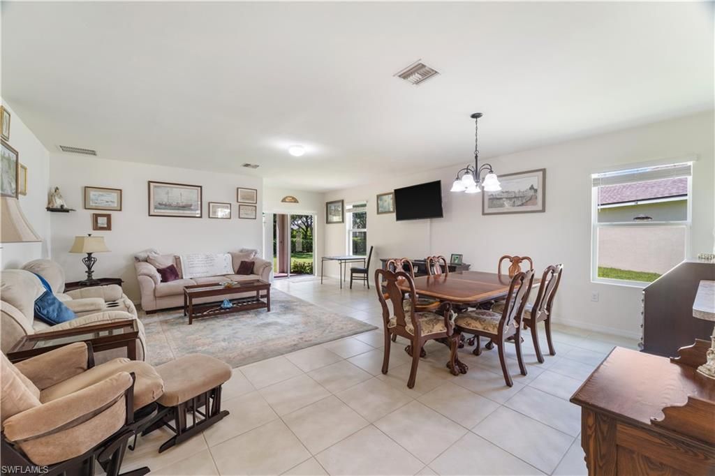 10353 Silver Pond Ln, Lehigh Acres, FL 33936 Photo