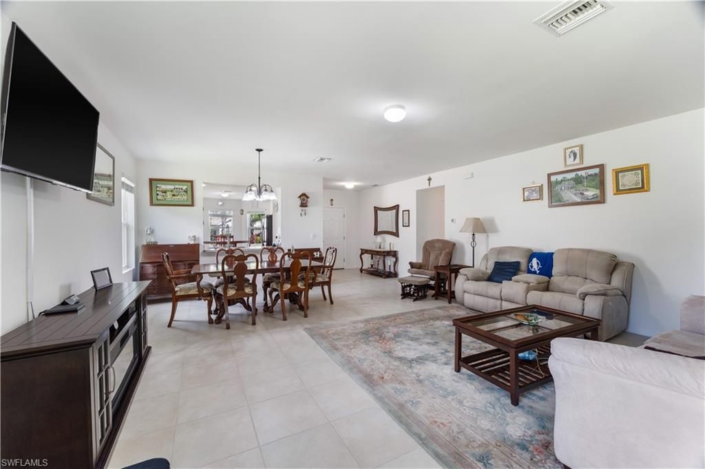 10353 Silver Pond Ln, Lehigh Acres, FL 33936 Photo