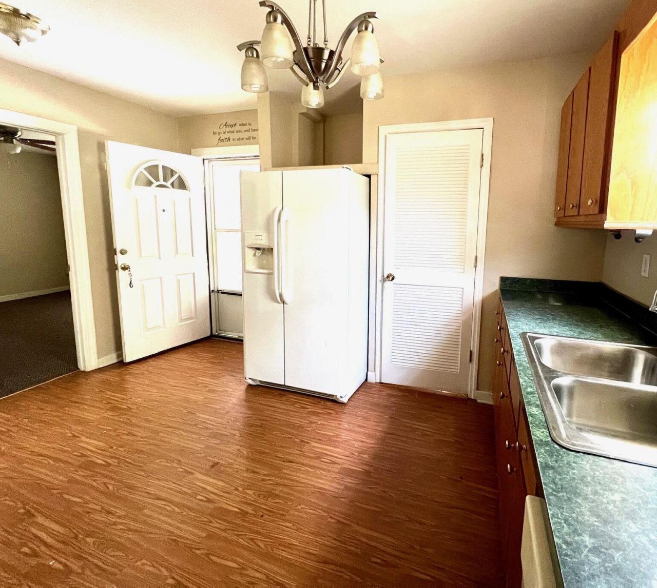 113 Gospel Lane Photo 3