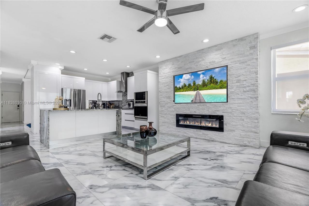 16488 SW 30th St, Miramar, FL 33027 Photo