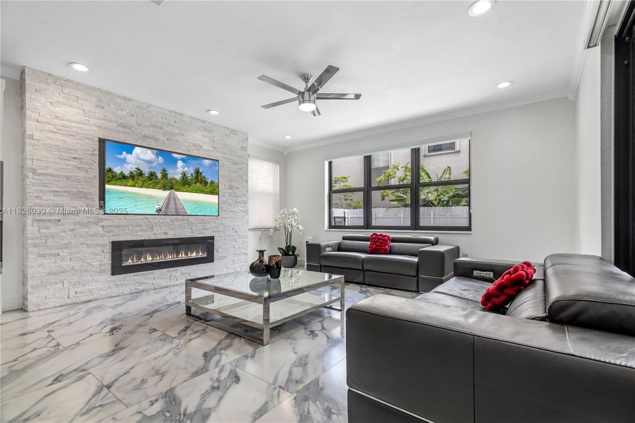 16488 SW 30th St, Miramar, FL 33027 Photo