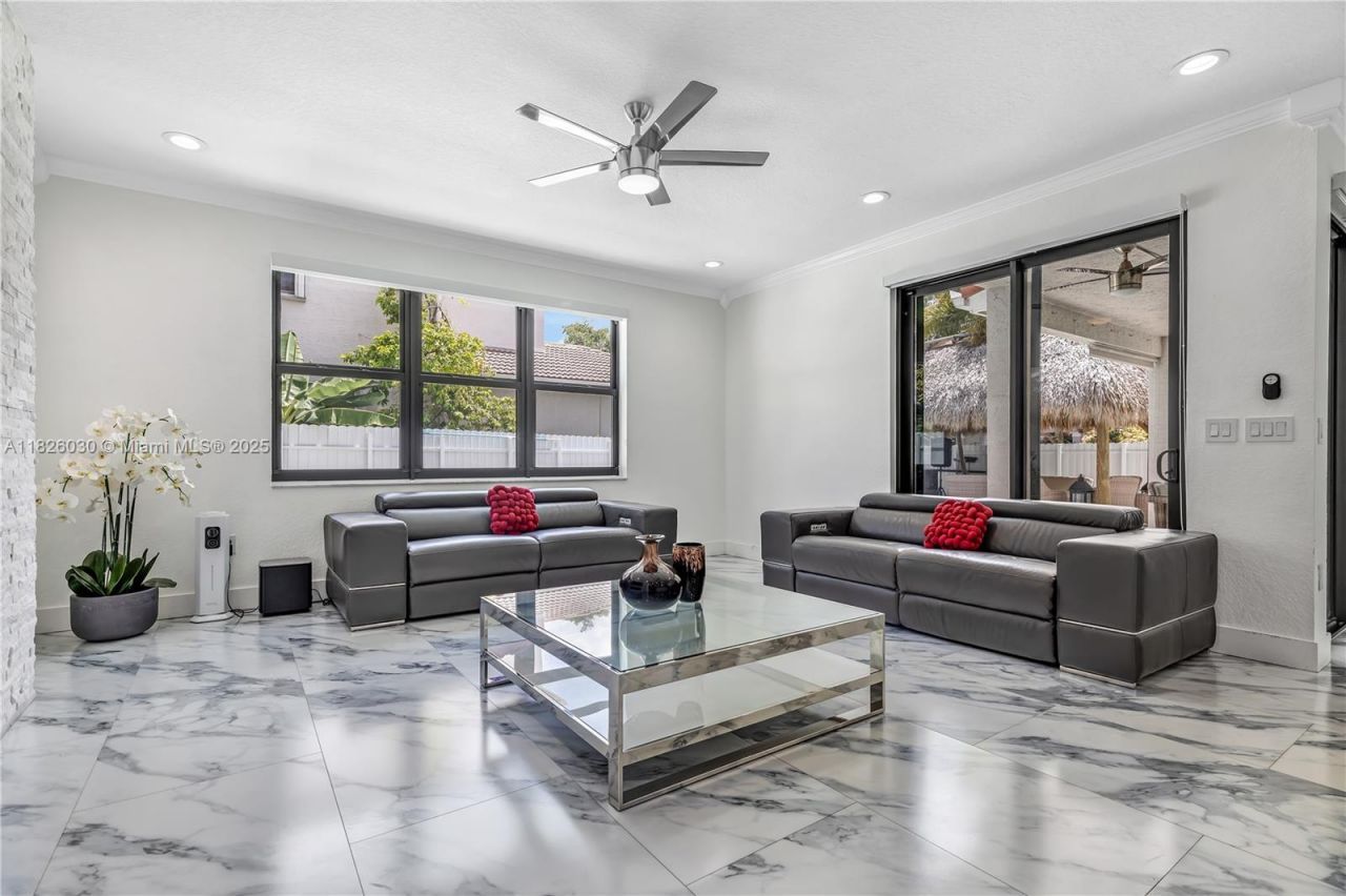 16488 SW 30th St, Miramar, FL 33027 Photo