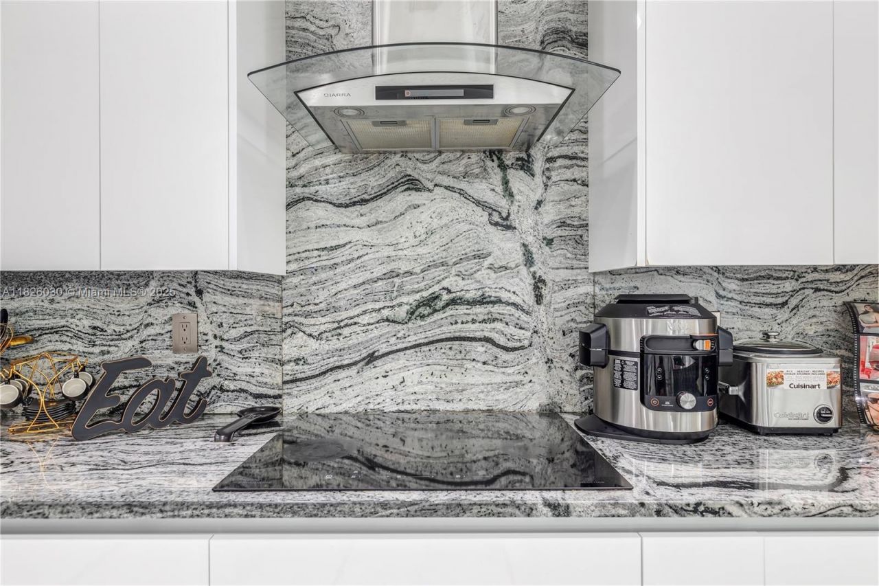 16488 SW 30th St, Miramar, FL 33027 Photo