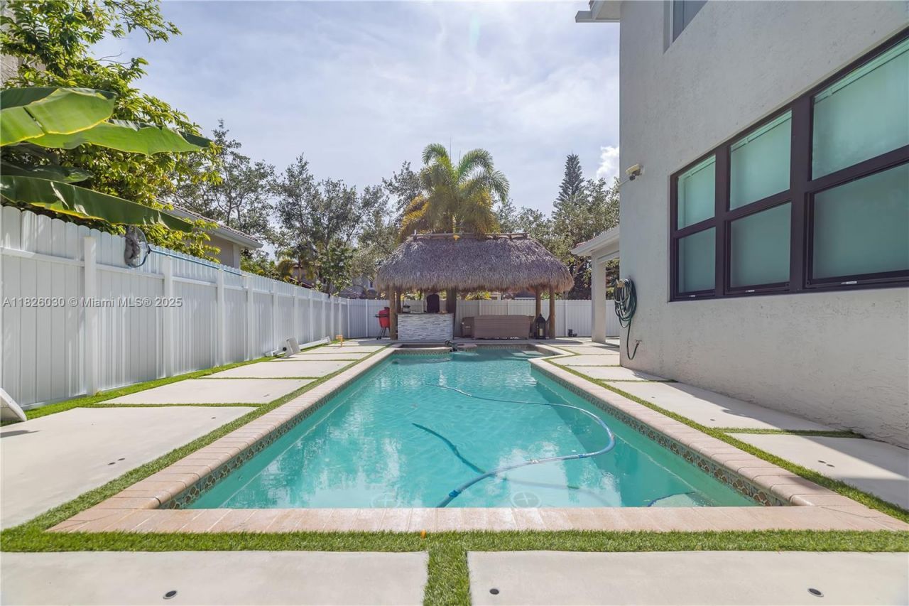 16488 SW 30th St, Miramar, FL 33027 Photo