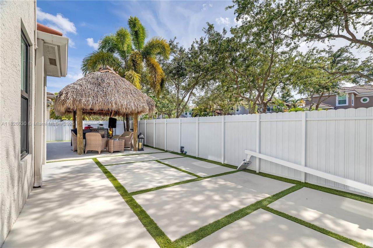 16488 SW 30th St, Miramar, FL 33027 Photo