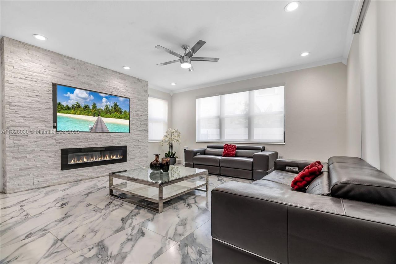 16488 SW 30th St, Miramar, FL 33027 Photo