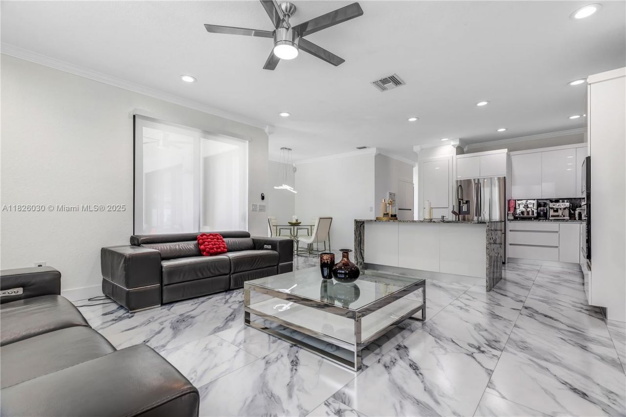 16488 SW 30th St, Miramar, FL 33027 Photo