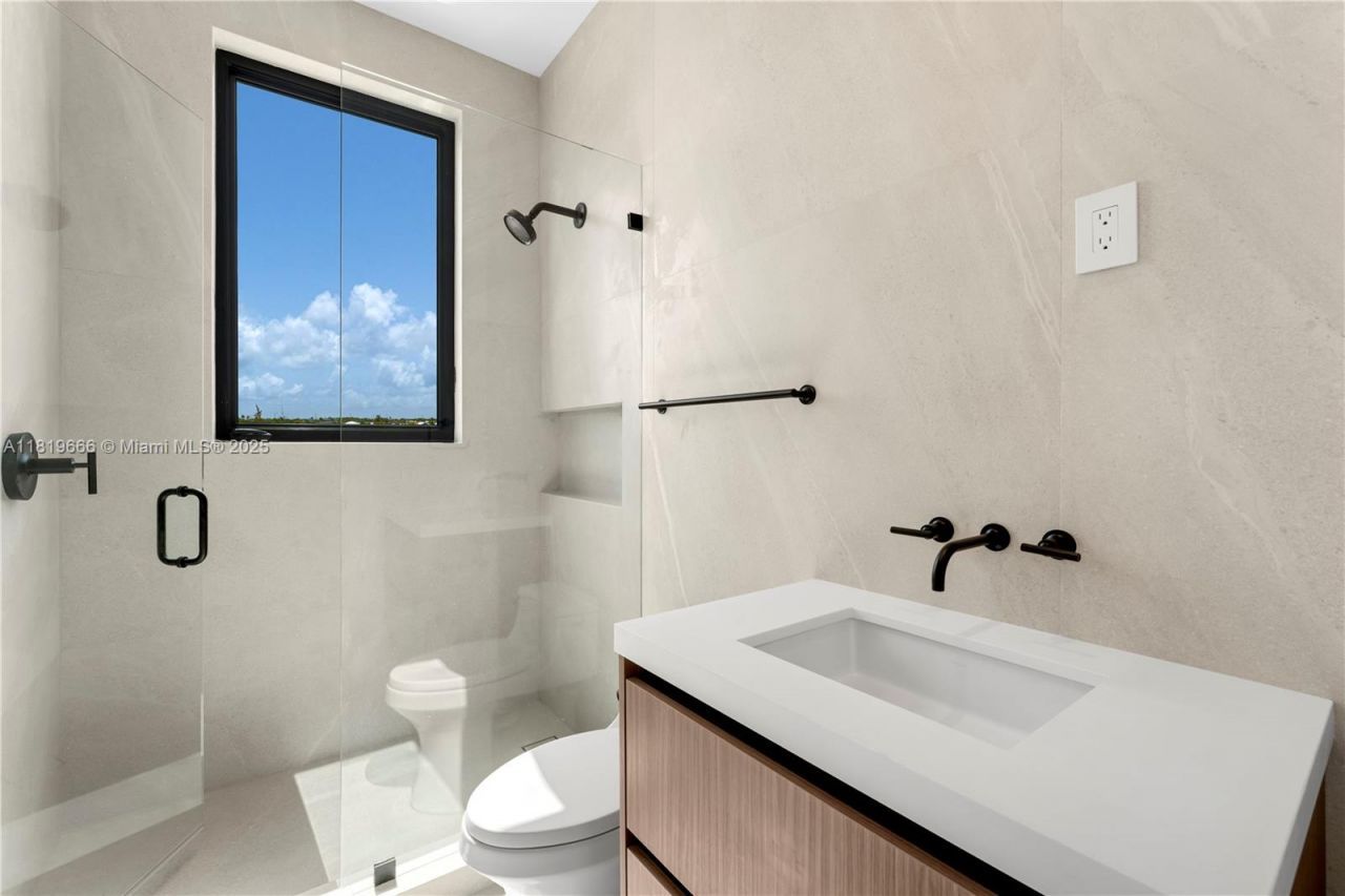 301 Buttonwood Cir #a, Key Largo, FL 33037 Photo