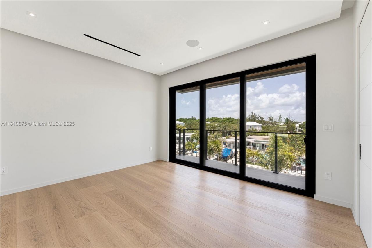 301 Buttonwood Cir #b, Key Largo, FL 33037 Photo