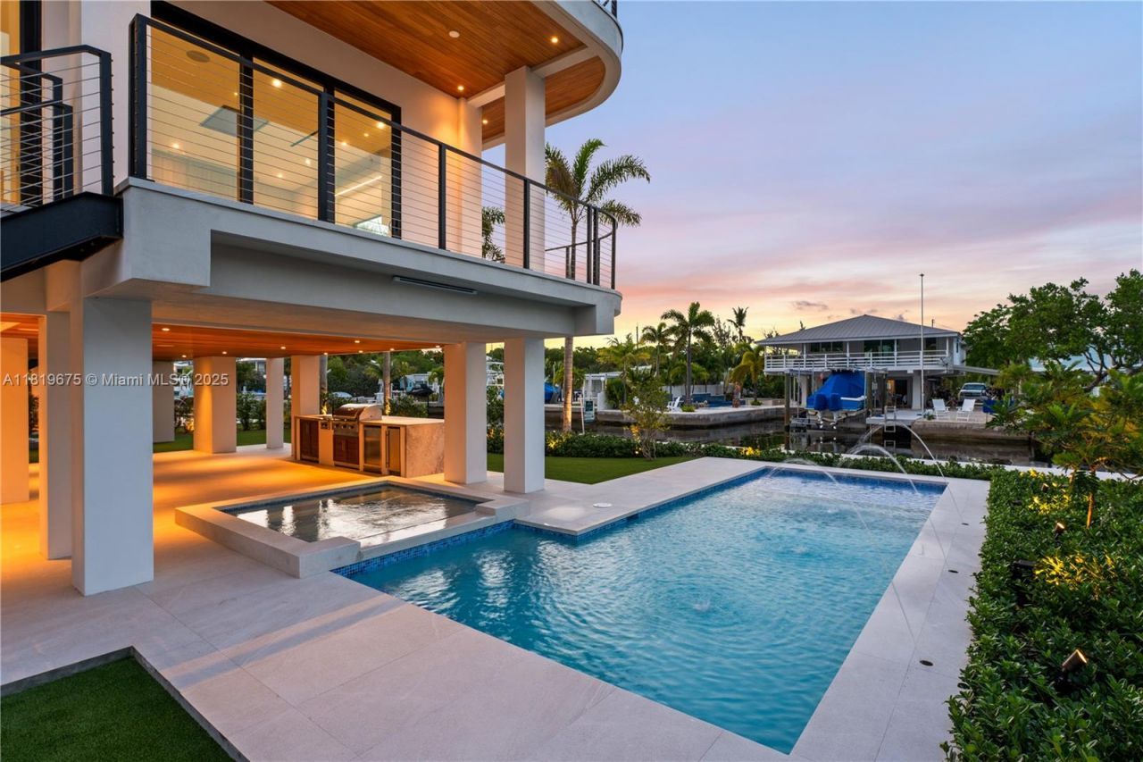 301 Buttonwood Cir #b, Key Largo, FL 33037 Photo