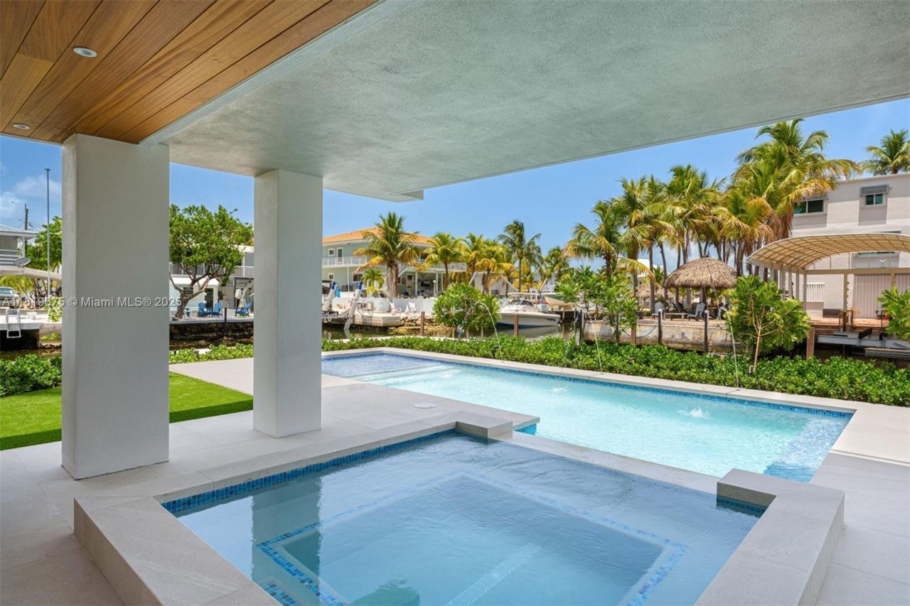 301 Buttonwood Cir #b, Key Largo, FL 33037 Photo