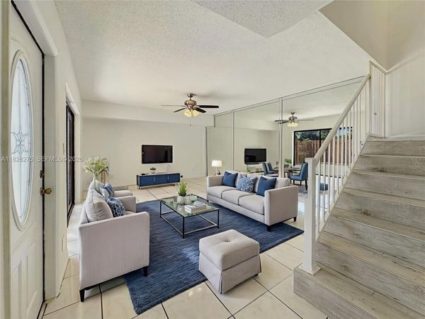 8103 SW 24th St, North Lauderdale, FL 33068