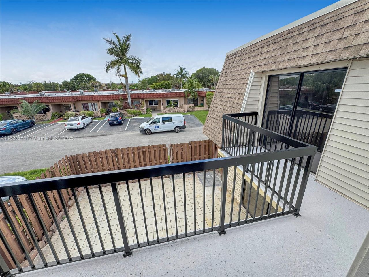 8103 SW 24th St, North Lauderdale, FL 33068 Photo