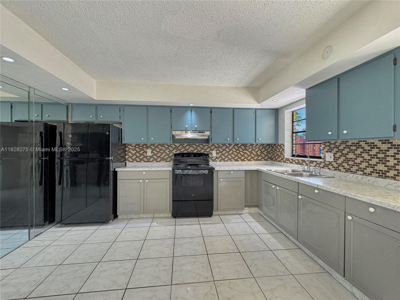 8103 SW 24th St, North Lauderdale, FL 33068 Photo