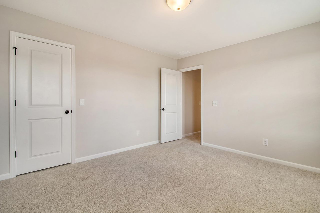 299 Lucca Drive Photo 31