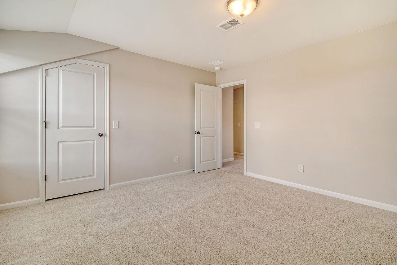 299 Lucca Drive Photo 34