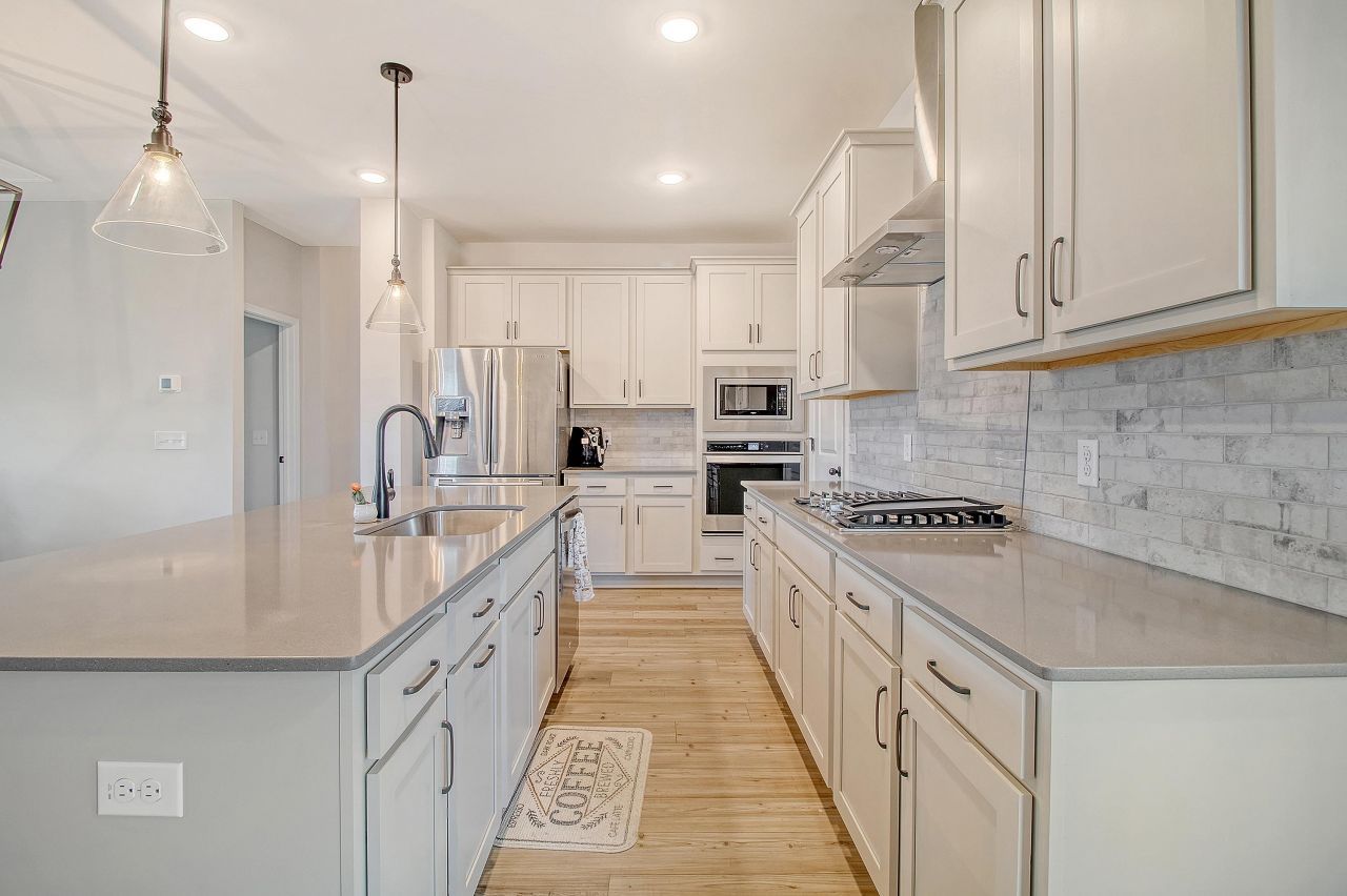 299 Lucca Drive Photo 7