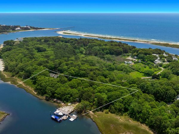 14 Indian Trail, Osterville, MA 02655