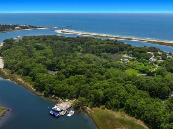 14 Indian Trail, Barnstable, MA 02655