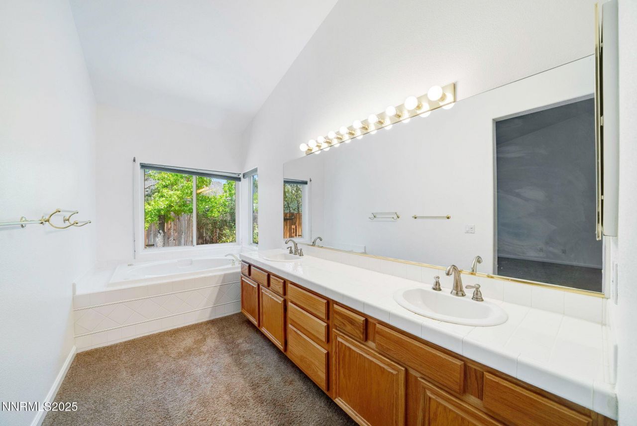 3069 Creekwood Drive, Reno, NV 89502 Photo