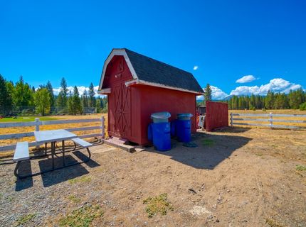 7735 Highway 89, Graeagle, CA 96103 Photo