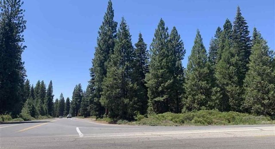 101 Clifford Drive, Lake Almanor, CA 00000 Photo