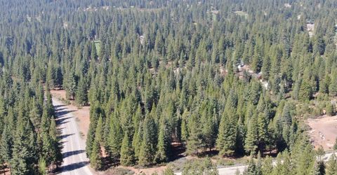 101 Clifford Drive, Lake Almanor, CA 00000 Photo