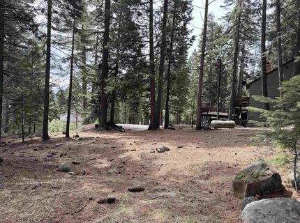 525 Peninsula Drive, Lake Almanor, CA 96137 Photo