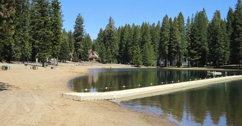 525 Peninsula Drive, Lake Almanor, CA 96137 Photo