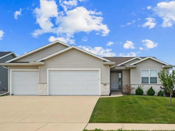 5936 Cedar Ridge Drive, Marion, IA 52302