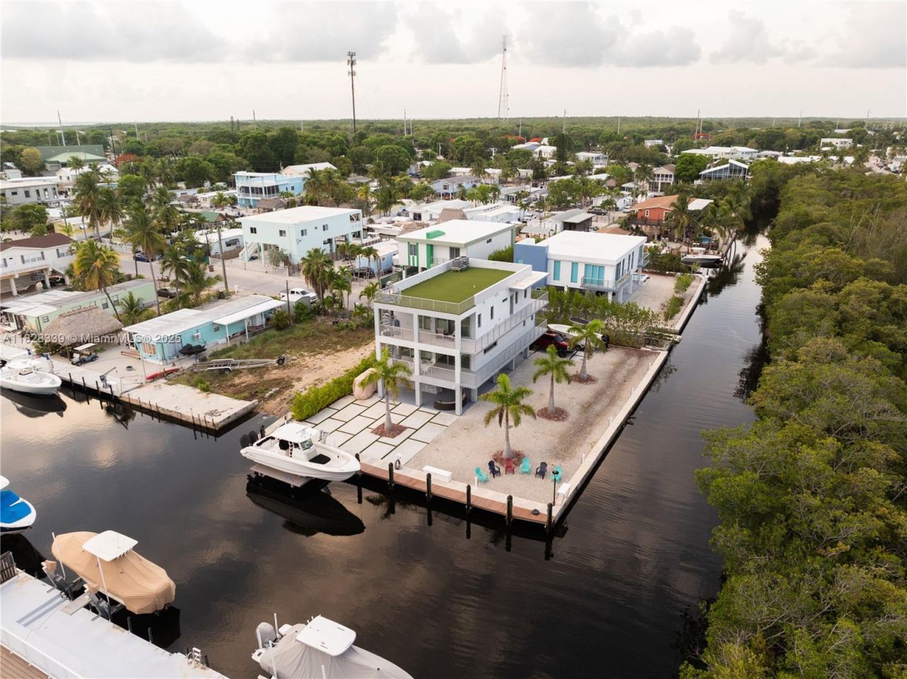 475 Bahia Honda Rd, Key Largo, FL 33037 Photo