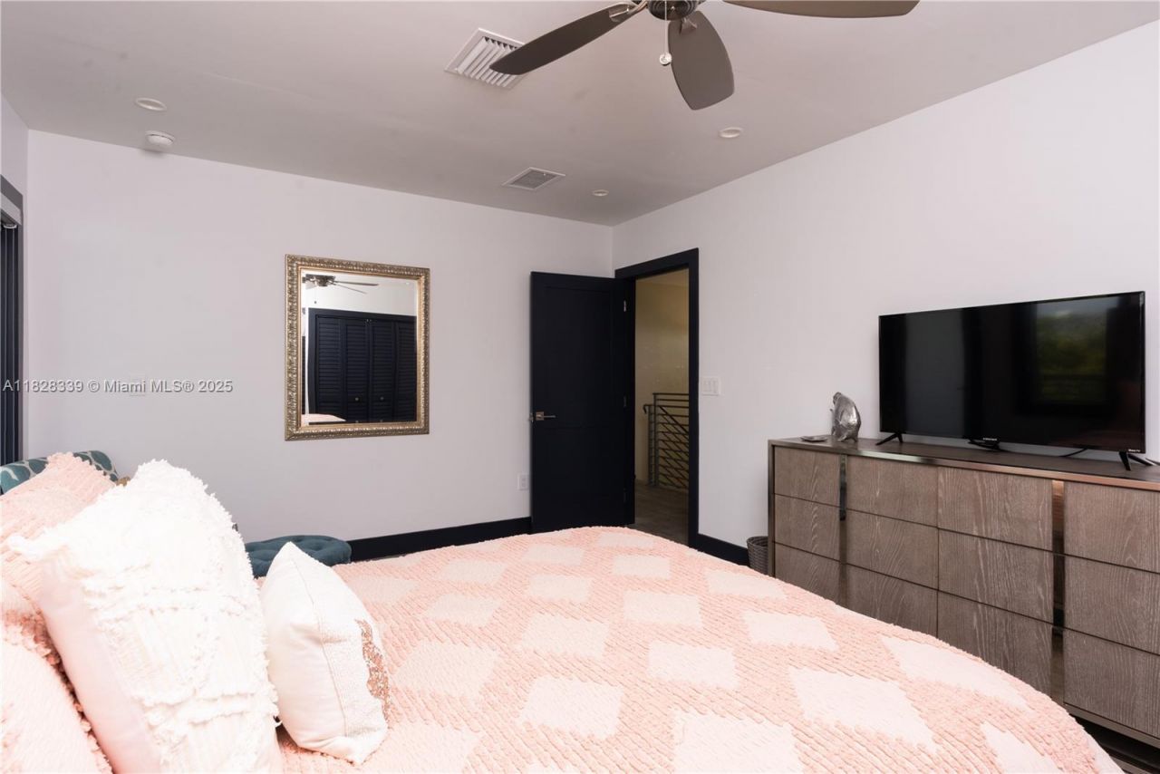 475 Bahia Honda Rd, Key Largo, FL 33037 Photo