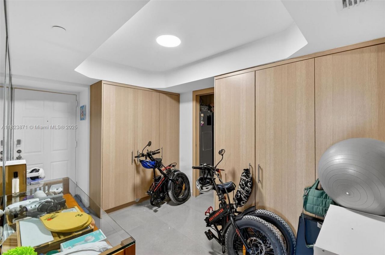 18671 Collins Ave, Unit 1401, Sunny Isles Beach, FL 33160 Photo