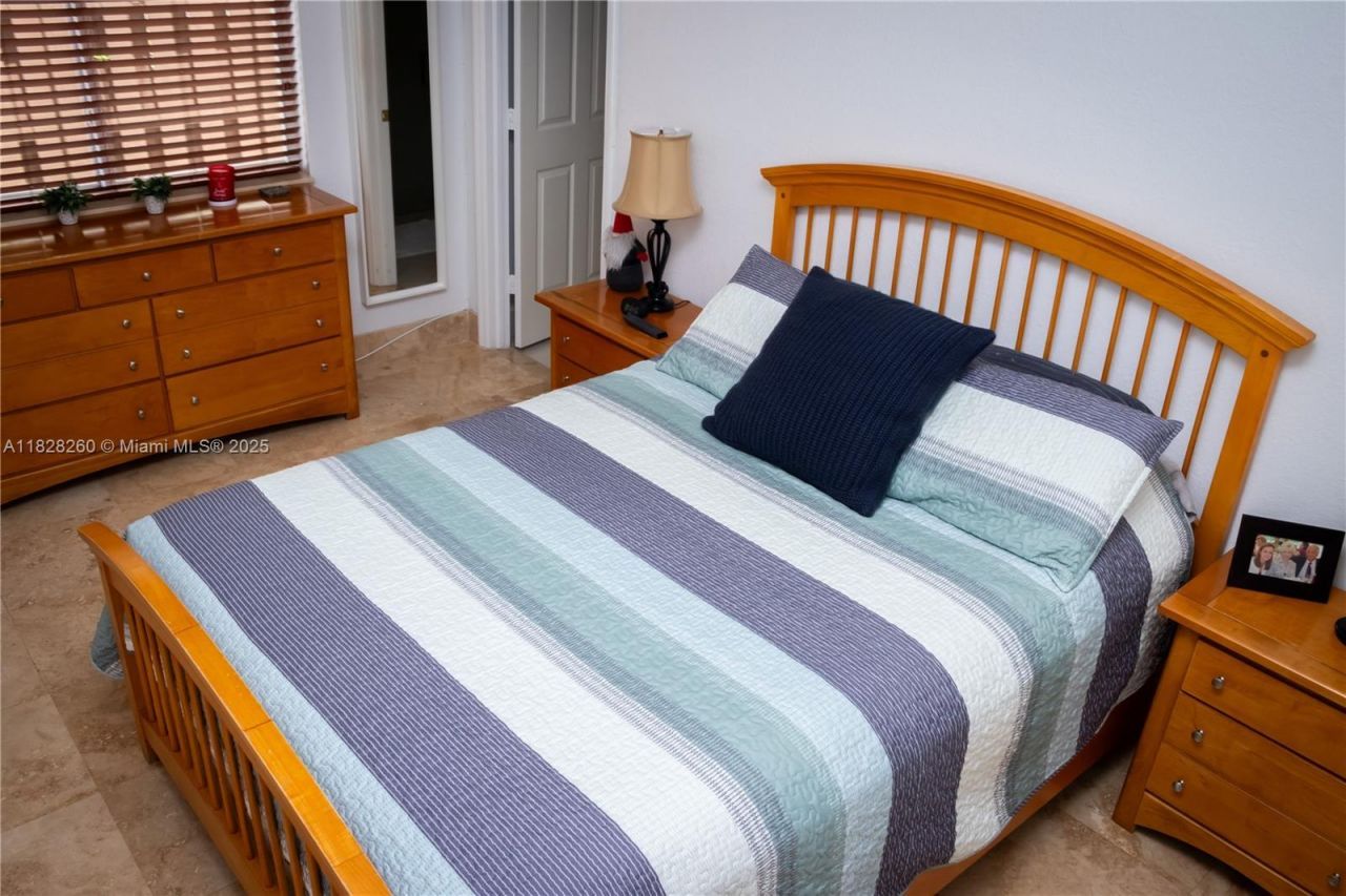 11153 NW 71st Ter, Doral, FL 33178 Photo