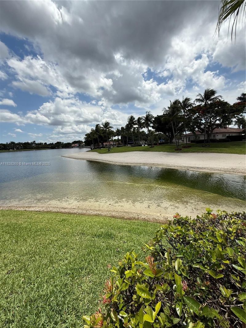 11153 NW 71st Ter, Doral, FL 33178 Photo