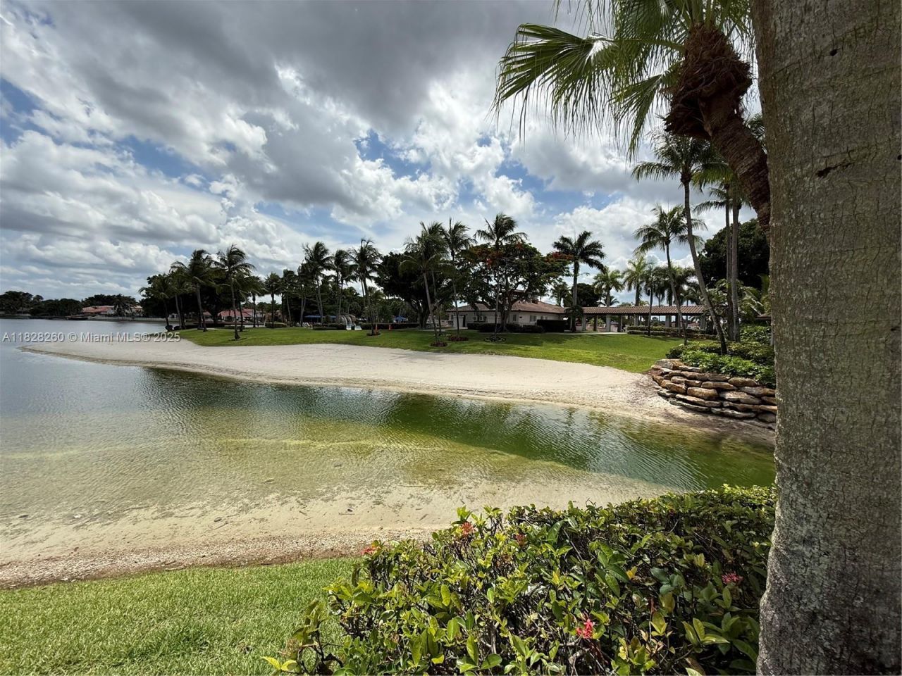 11153 NW 71st Ter, Doral, FL 33178 Photo